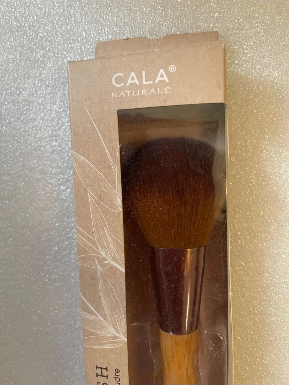 Cala Naturalè Bamboo Handle Powder Brush in Brown